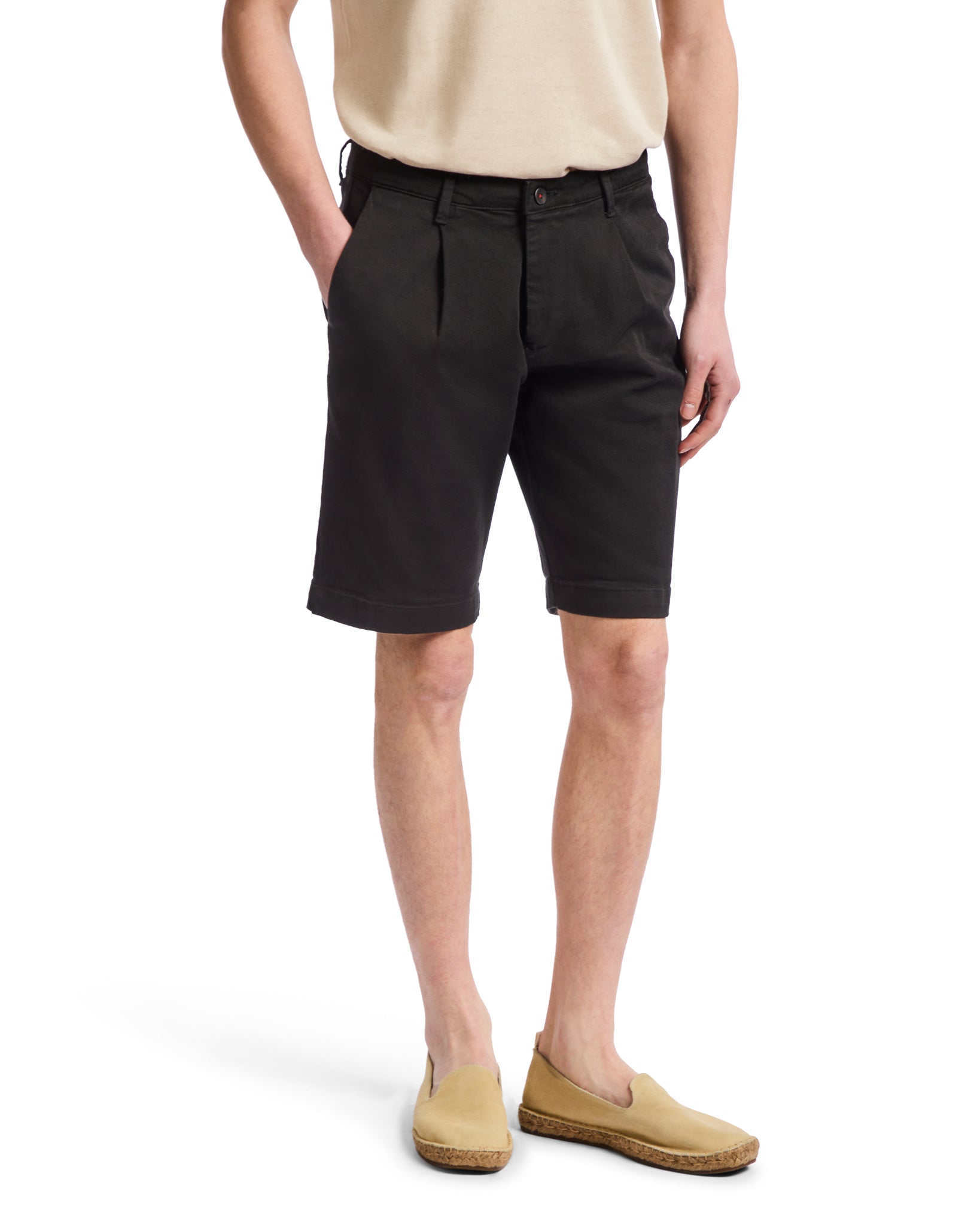 Bermuda Easton nero con pinces