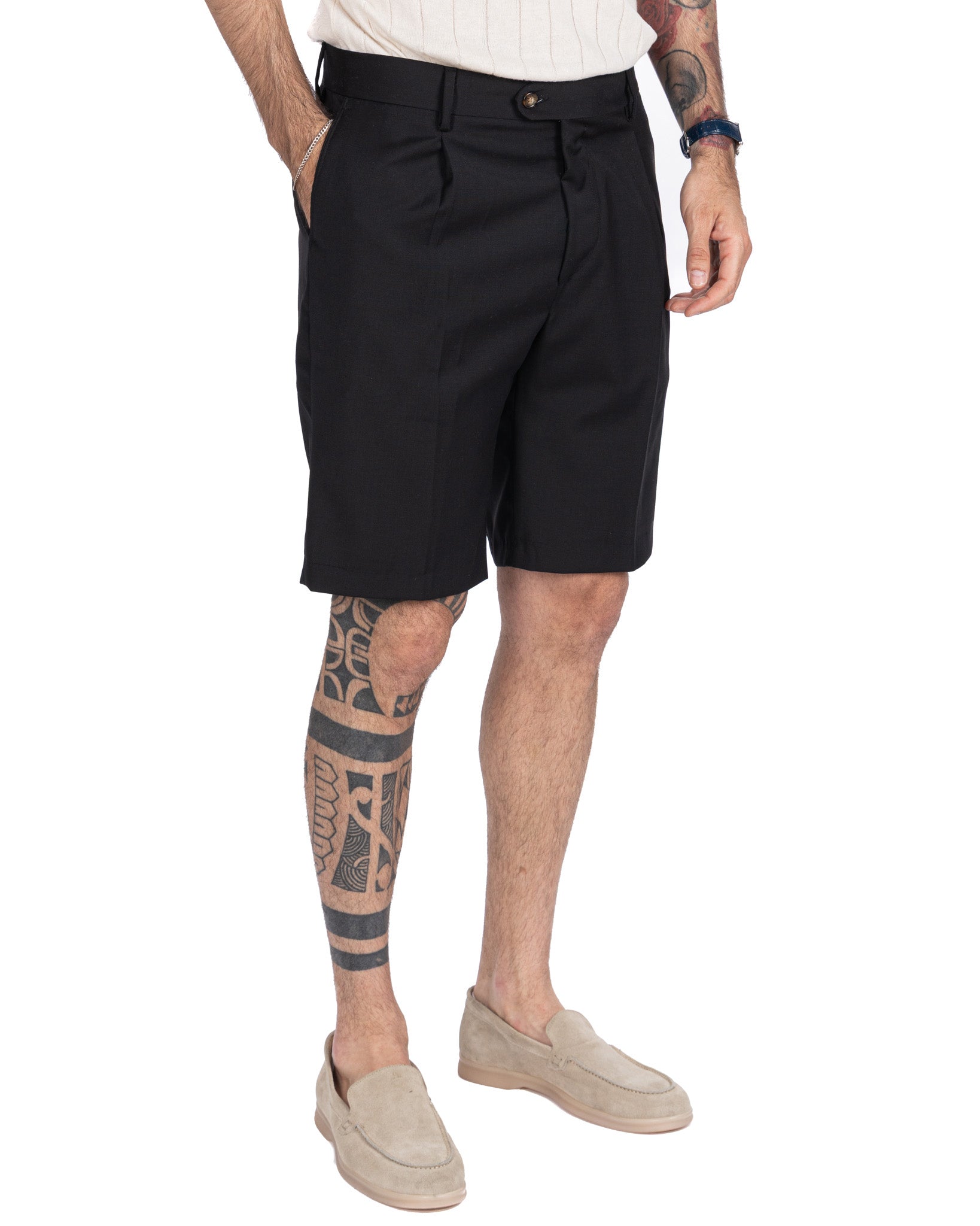 Bermuda Colton vita alta con pinces nero