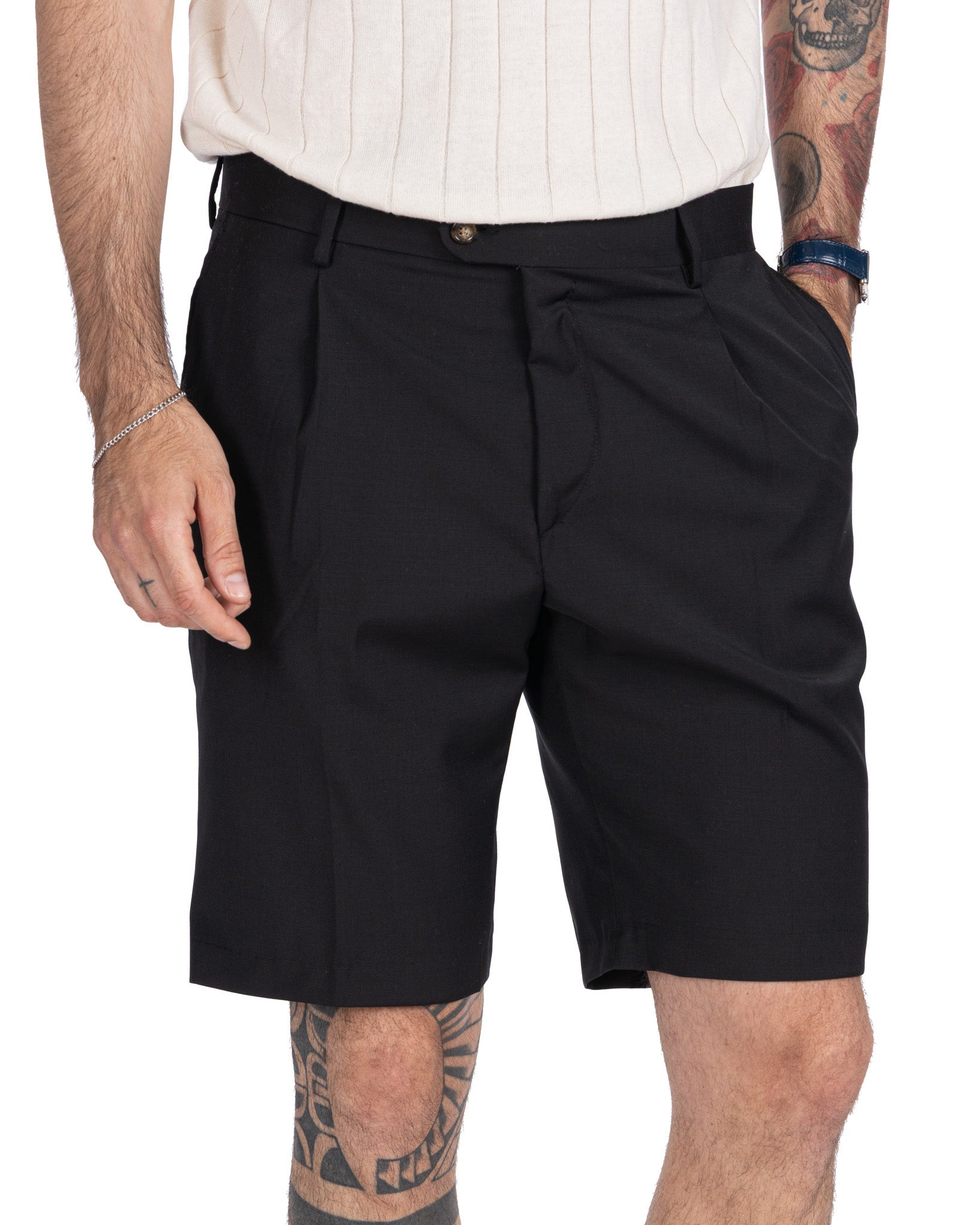 Bermuda Colton vita alta con pinces nero