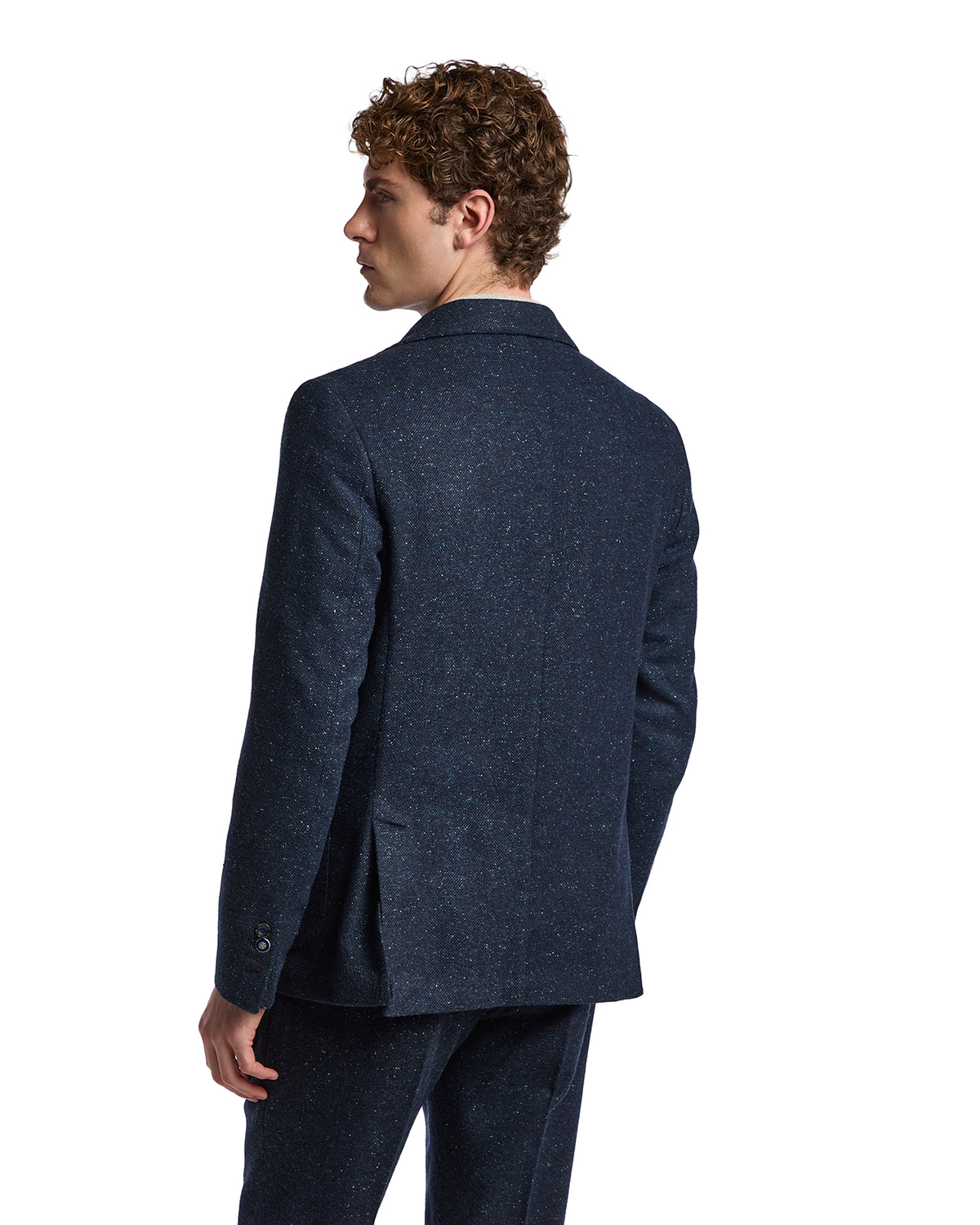 Men's navy blue textured blazer in wool blend, featuring a modern fit and classic lapel. Perfect for formal occasions.