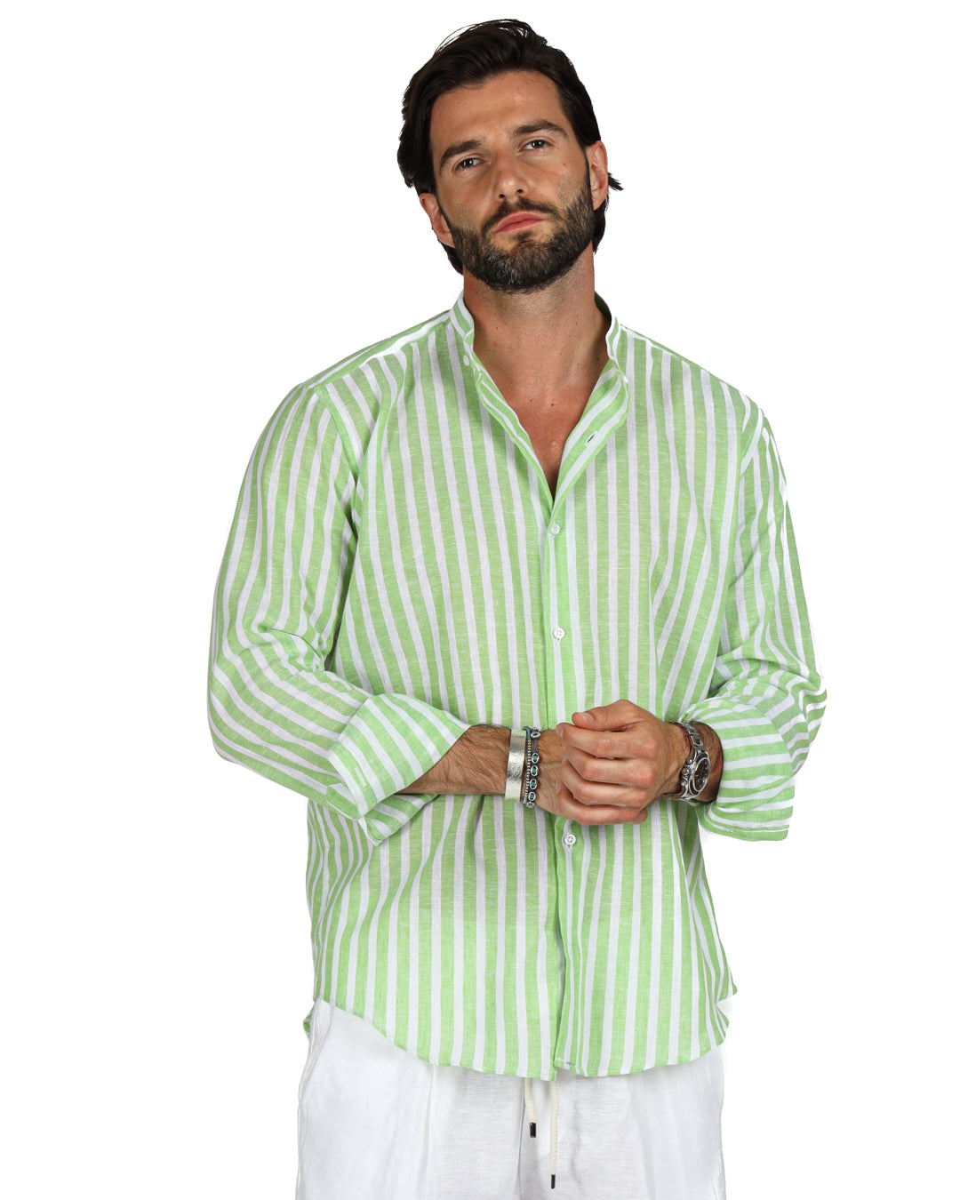 Men's green and white striped linen shirt, casual style, long sleeves, perfect for summer outings.